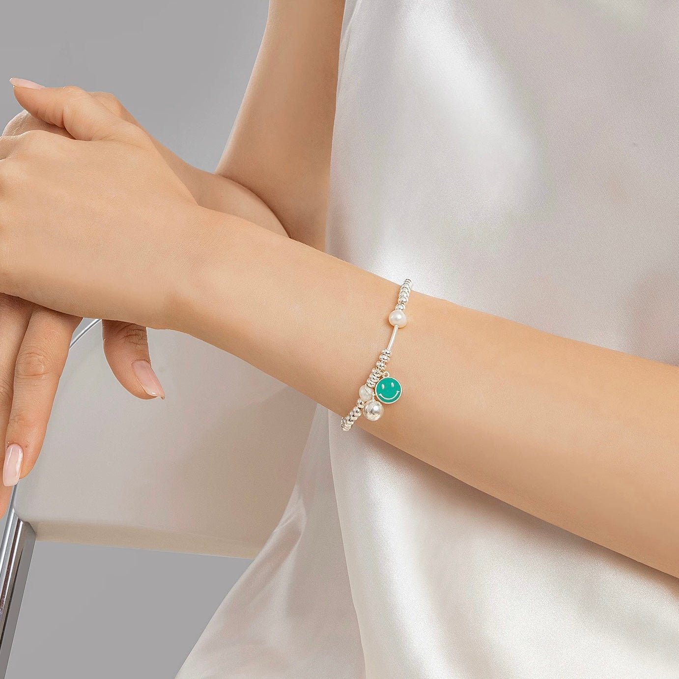 Smiley Pearl Bracelet - Nonstop Jewel